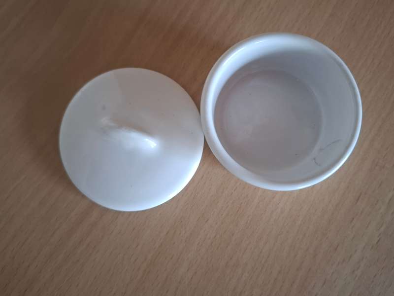 Mini White Lidded Bowl - width 5cm height 3cm