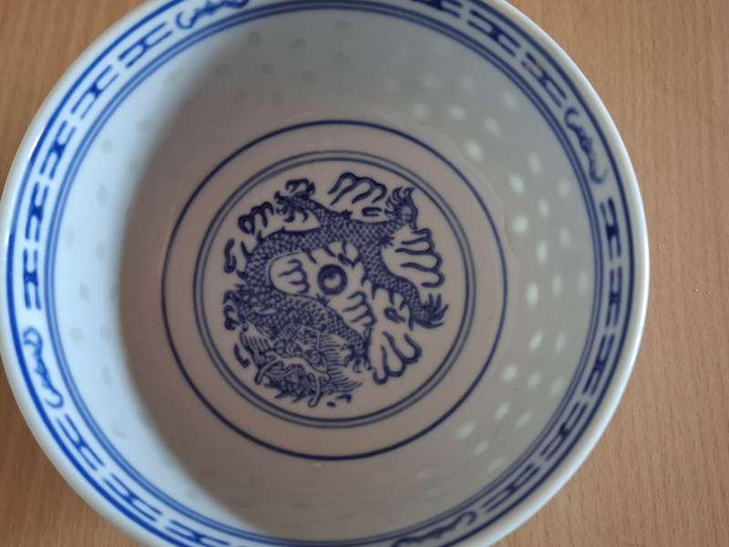 Round Blue & White Chinese Bowl - width 11cm height 6cm