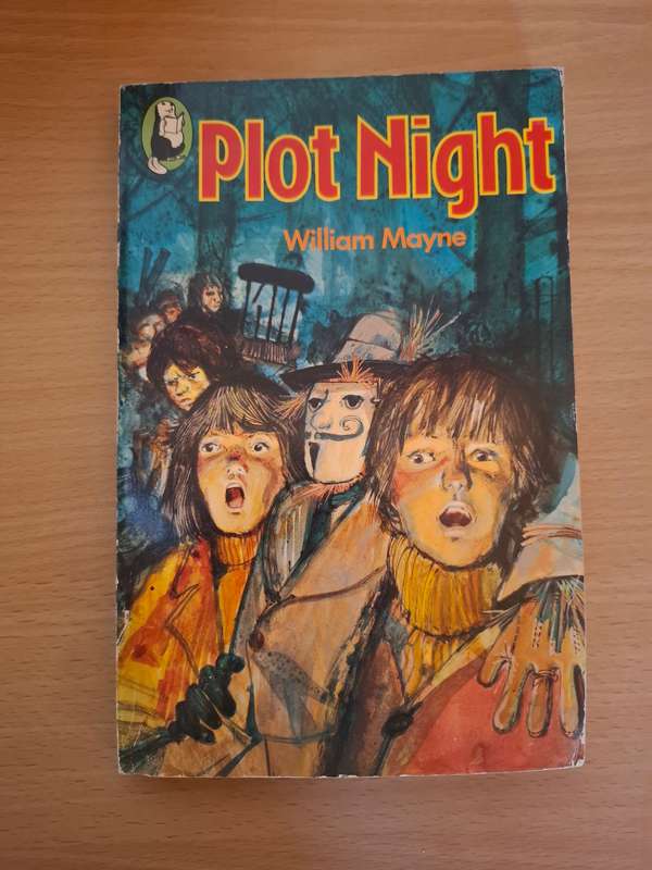 Plot Night : William Mayne  (Paperback)