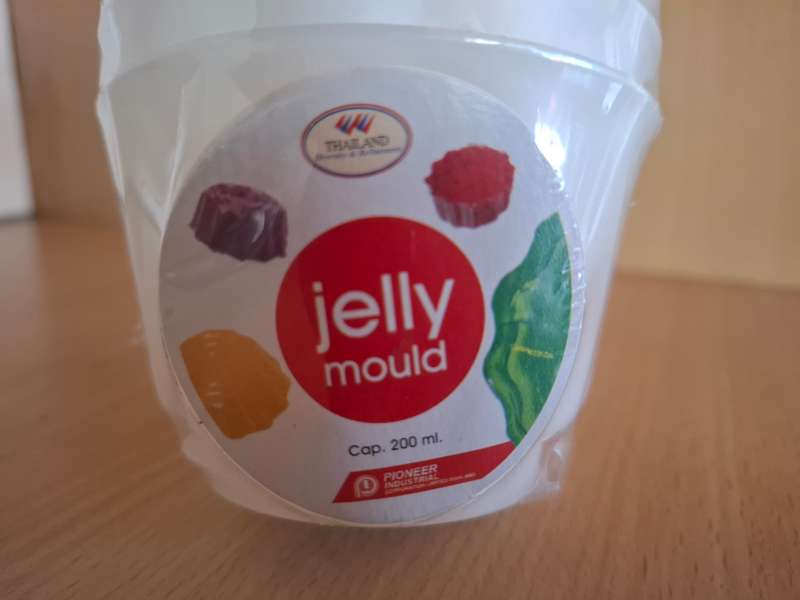 Set of 6 Jelly Moulds (200ml) NEW CONDITION