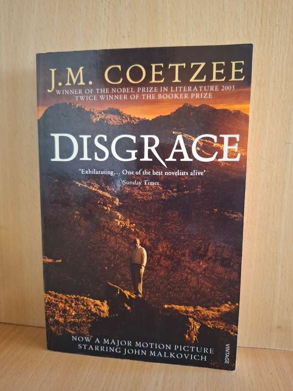 Disgrace by J.M. Coetzee (Paperback)