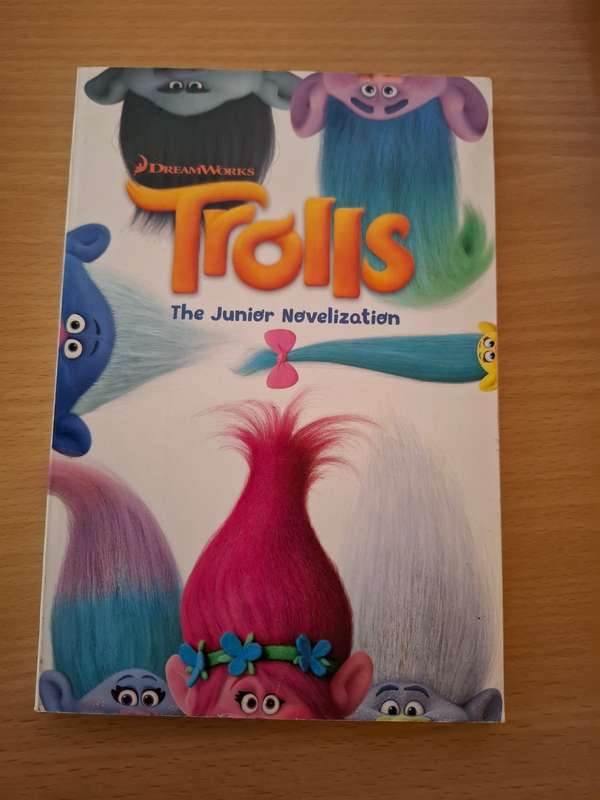 Dreamworks - Trolls - The Junior Novelization Adapted by Dave Lewman  (Paperback)