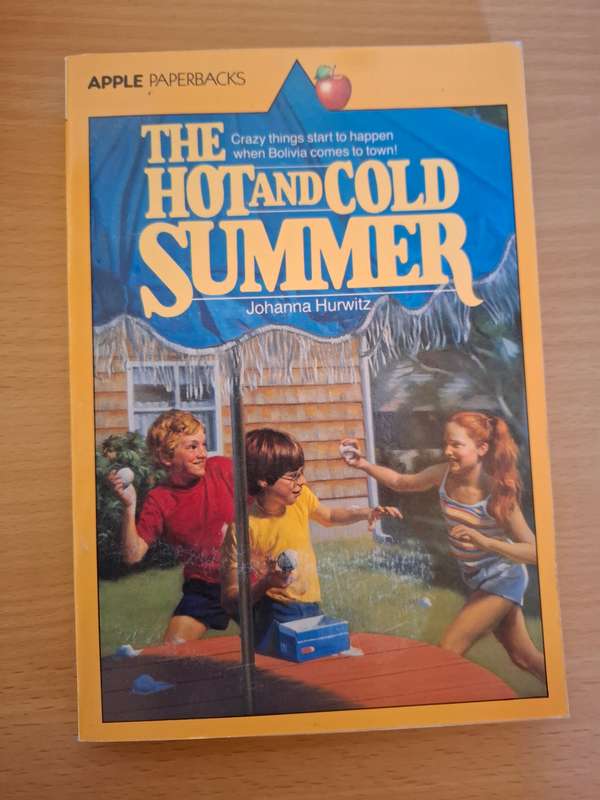 The Hot and Cold Summer : Johanna Hurwitz  (Paperback)