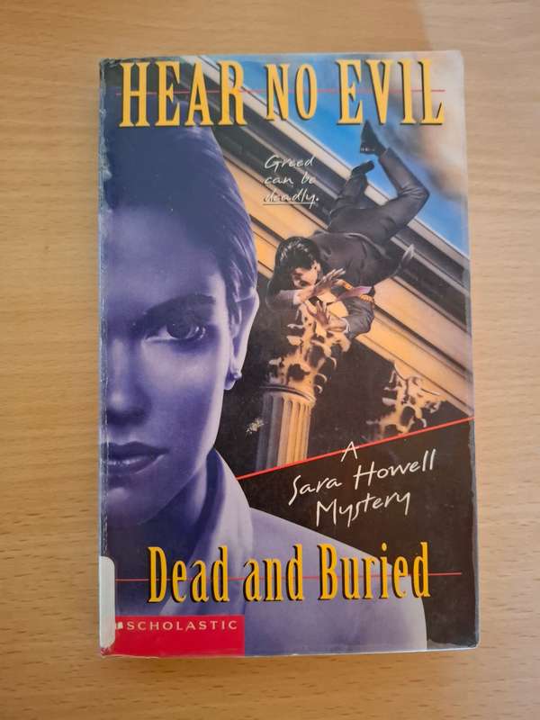 Hear No Evil - Dead and Buried : Kate Chester  (Paperback)