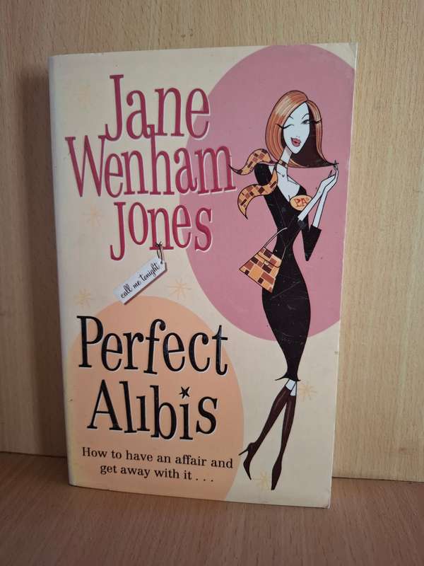 Perfect Alibis : Jane Wenham Jones  (Paperback)