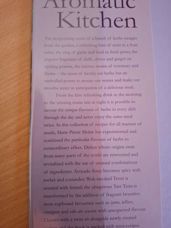 Marie-Pierre Moine`s Aromatic Kitchen - Over 75 Sensational Recipes for Cooking with Herbs