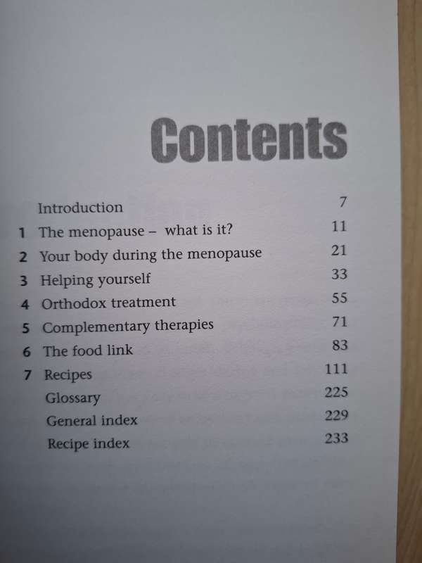 Hamlyn - Menopause - Recipes & advice to relieve symptoms: Sally Lewis  (Paperback)