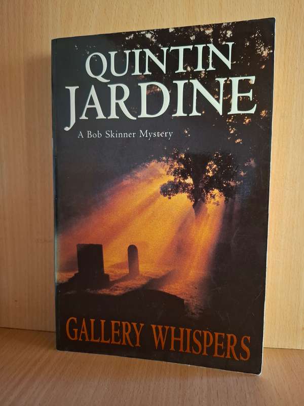 Gallery Whispers : Quintin Jardine  (Paperback)