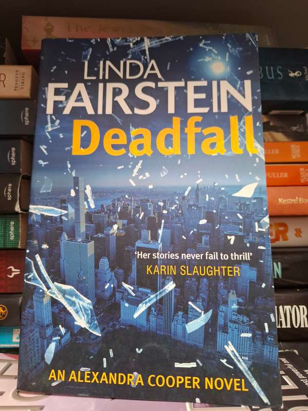 Deadfall: Linda Fairstein (Paperback)