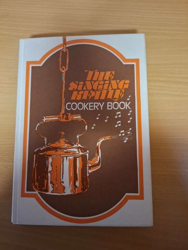 The Singing Kettle Cookery Book (Hardcover)
