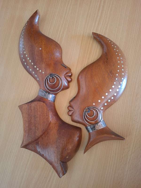 Set of 2 Wooden Female Figurine Wall Hanging