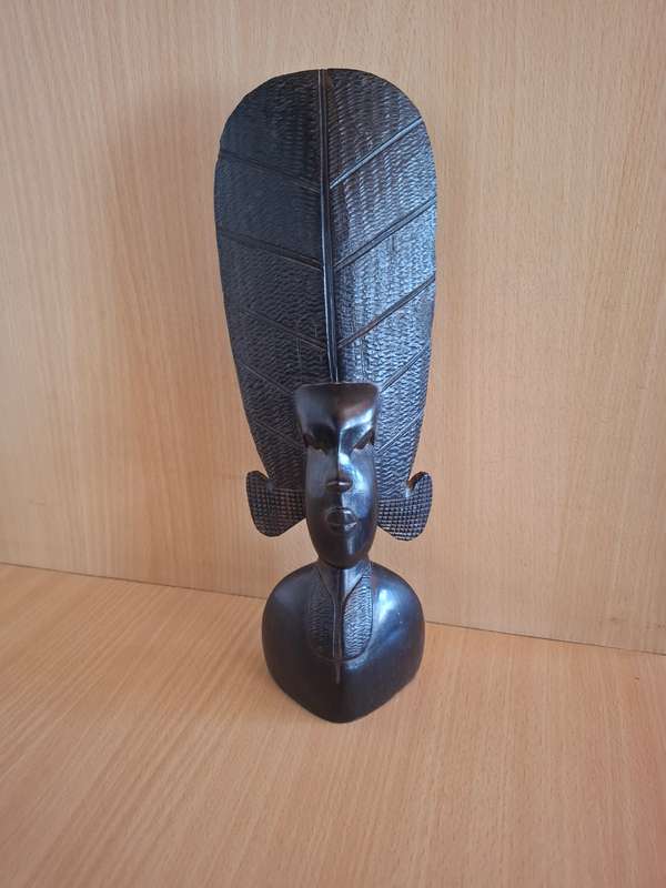 Carved Wooden African Female Figurine  (28cm x 10cm)