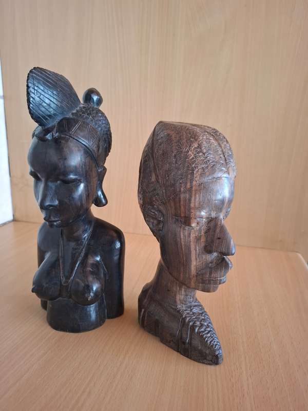 Set of 2 Carved Wooden African Figurine Heads Bookends