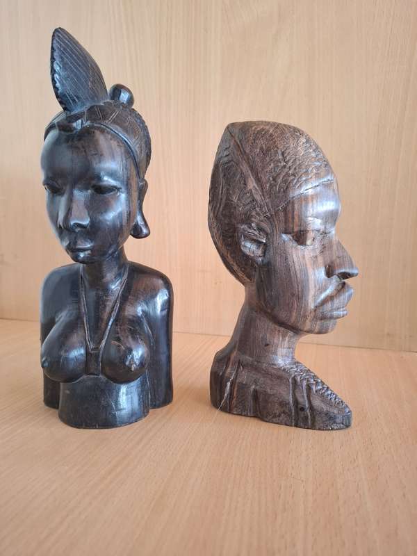 Set of 2 Carved Wooden African Figurine Heads Bookends