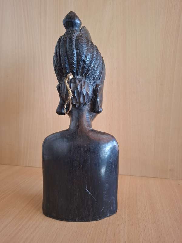 Set of 2 Carved Wooden African Figurine Heads Bookends