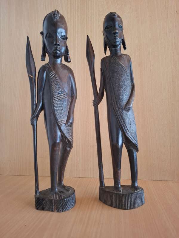 Set of 2 Wooden African Figurines  (35cm x 10cm)