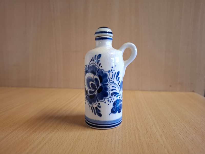 Small Ceramic Blue & White Jar, Made in Holland - height 9cm width 4cm