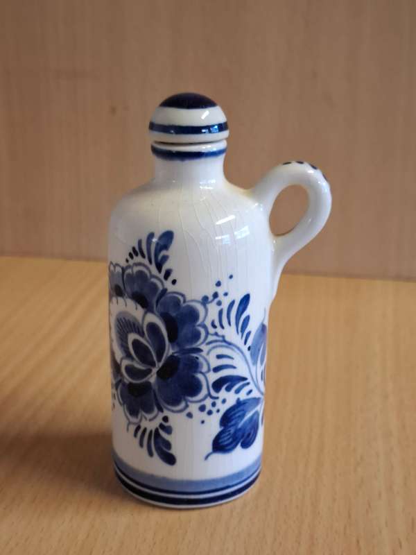 Small Ceramic Blue & White Jar, Made in Holland - height 9cm width 4cm