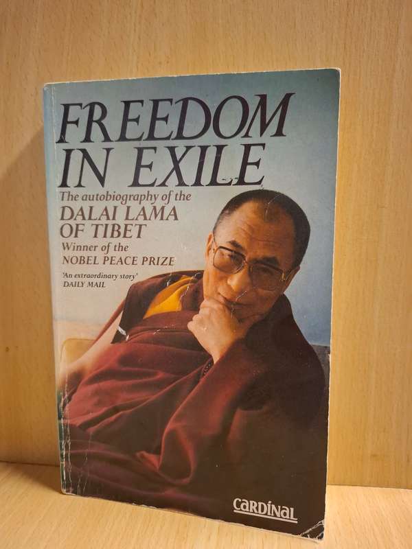 Freedom in Exile - The Autobiography of the Dalai Lama of Tibet  (Paperback)