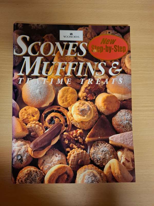 Scones, Muffins & Teatime Treats  (Paperback)