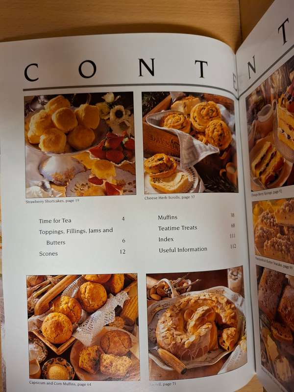 Scones, Muffins & Teatime Treats  (Paperback)