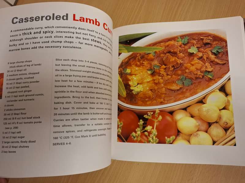 Scrumptious - Cooking with Lynn Bedford Hall  (Paperback)