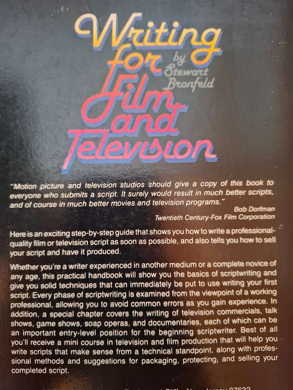 Writing for Film and Television by Stewart Bronfeld  (Paperback)