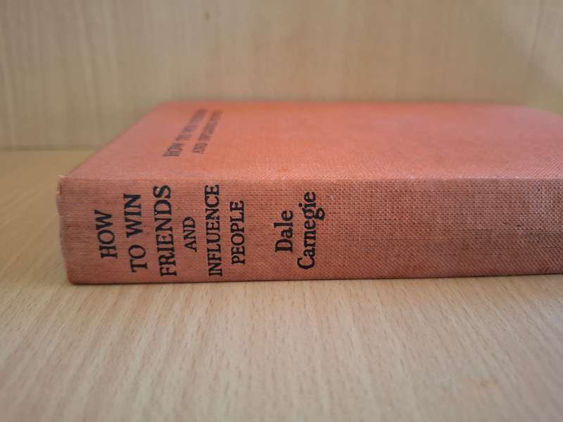 How to Win Friends and Influence People: Dale Carnegie (Hardcover)