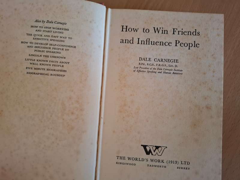 How to Win Friends and Influence People: Dale Carnegie (Hardcover)