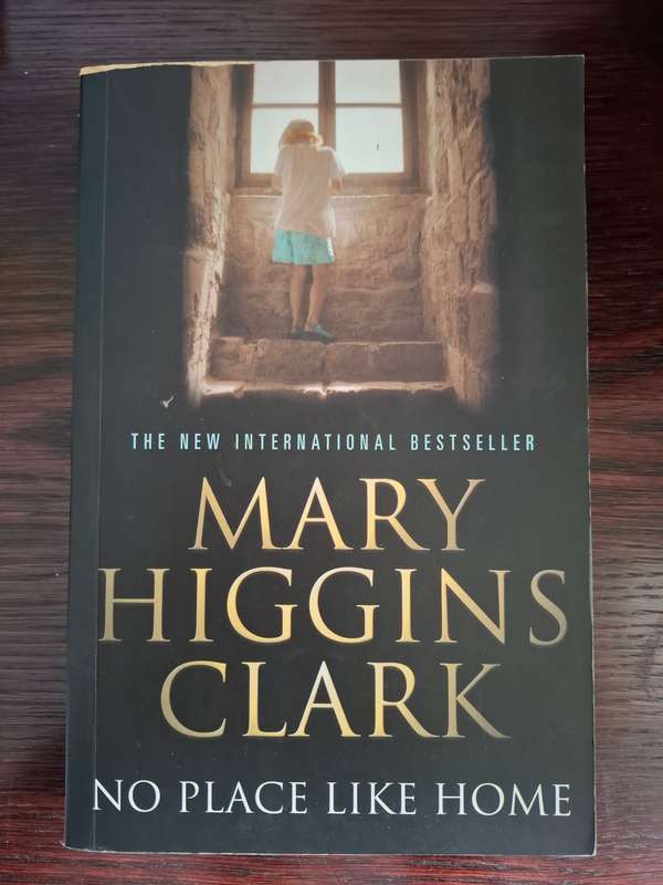 No Place Like Home : Mary Higgins Clark  (Paperback)