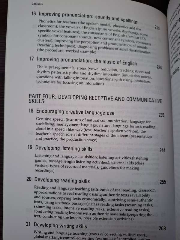 A Practical Handbook of Language Teaching : David Cross  (Paperback)