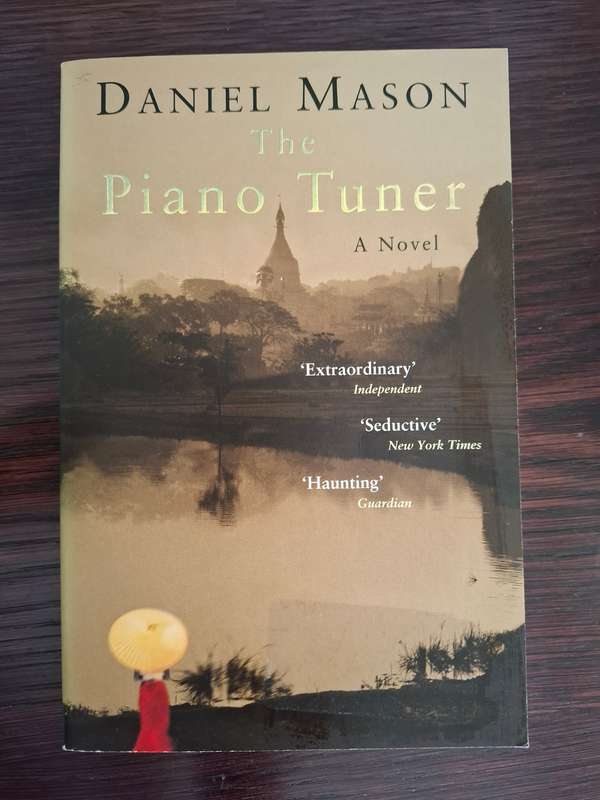The Piano Tuner: Daniel Mason (Paperback)