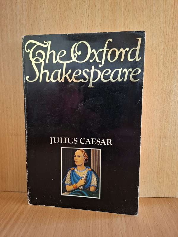 Julius Caesar : William Shakespeare  (Paperback)