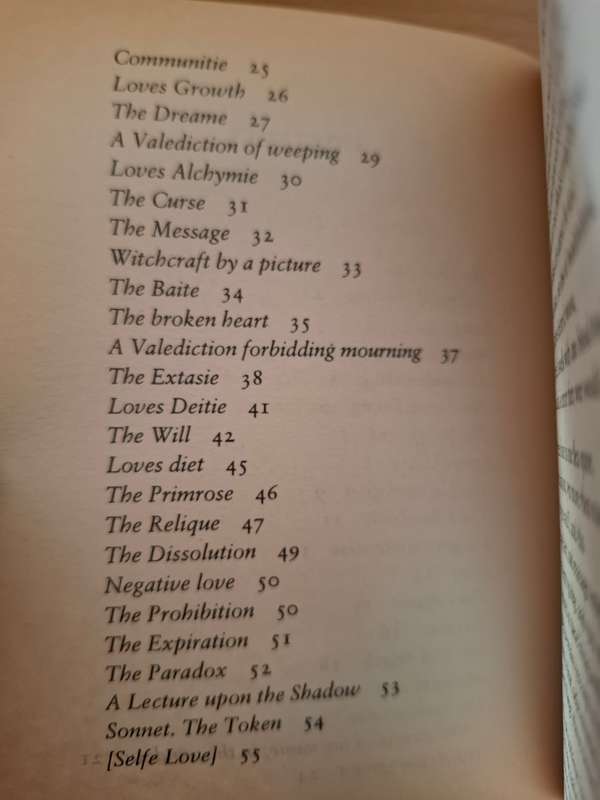 John Donne Love Poems  (Paperback)