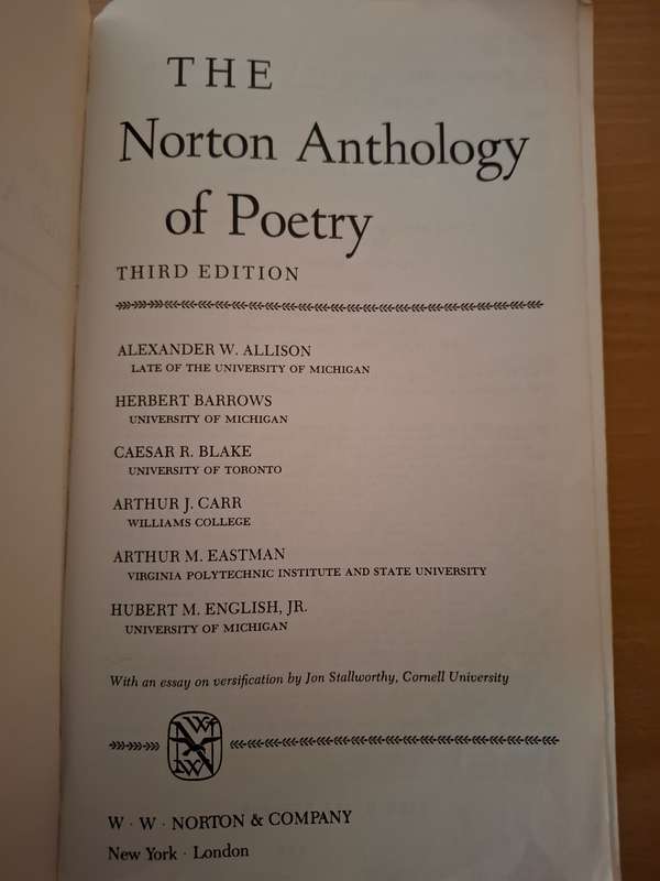 The Norton Anthology of Poetry  (Paperback)