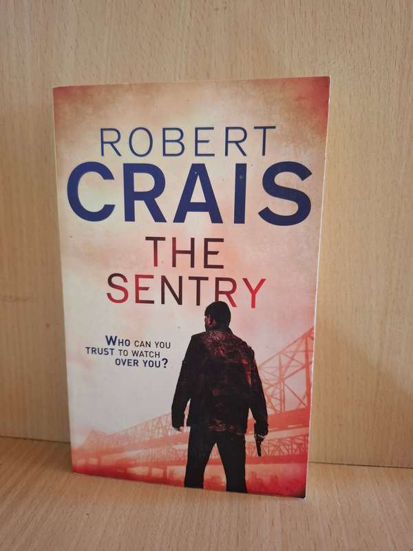 The Sentry : Robert Crais (Paperback)