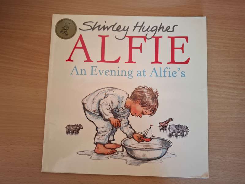 Alfie - An Evening at Alfie`s : Shirley Hughes  (Paperback)