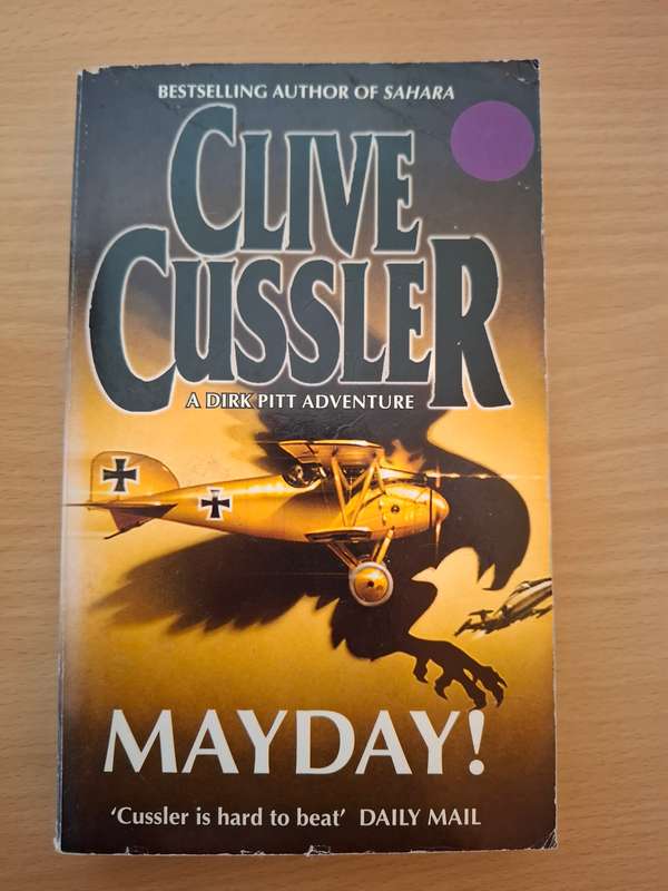 Mayday : Clive Cussler (Paperback)