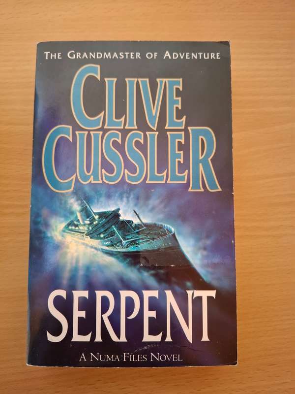 Serpent : Clive Cussler (Paperback)