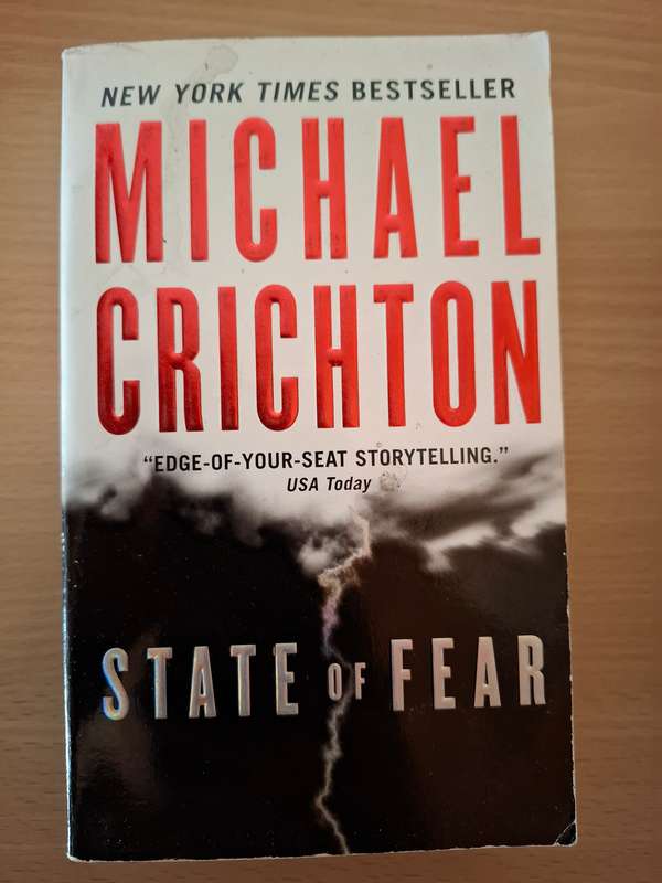 State of Fear : Michael Crichton (Paperback)