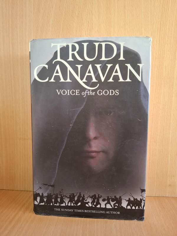 Voice of The Gods : Trudi Canavan  (Hardcover)