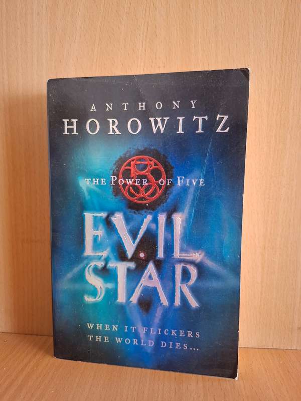Evil Star : Anthony Horowitz  (Paperback)