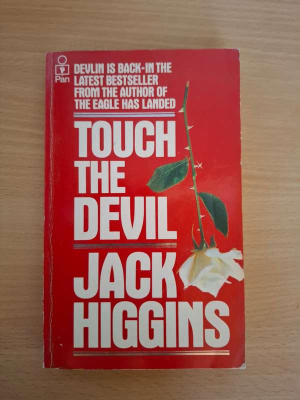 Touch the Devil: Jack Higgins  (Paperback)