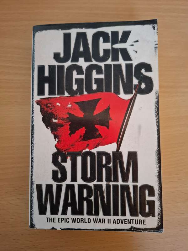 Storm Warning : Jack Higgins  (Paperback)