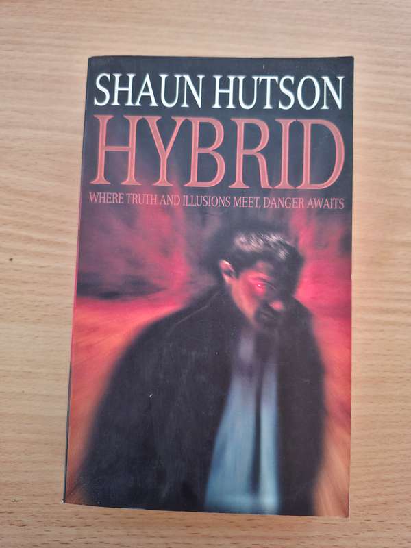 Hybrid : Shaun Hutson  (Paperback)