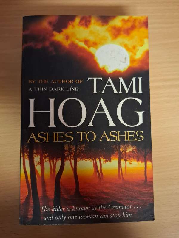Ashes to Ashes: Tami Hoag (Paperback)