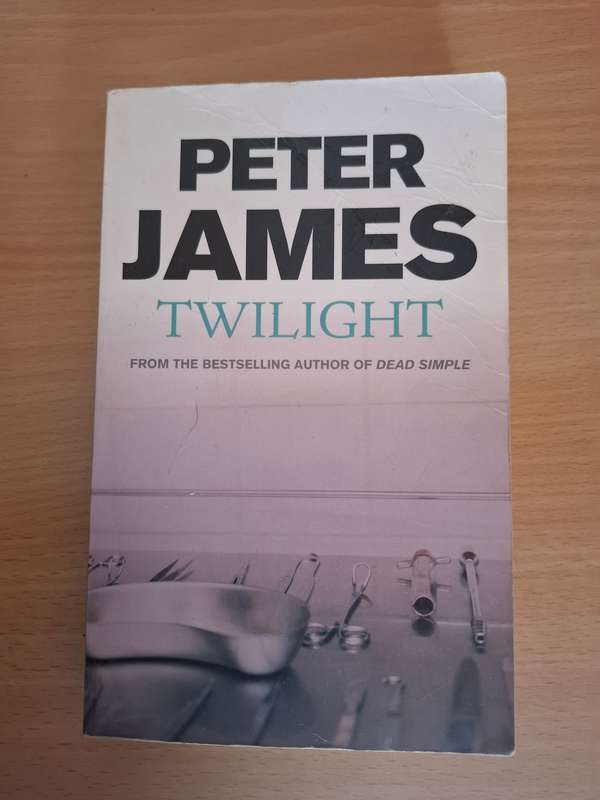 Twilight : Peter James  (Paperback)
