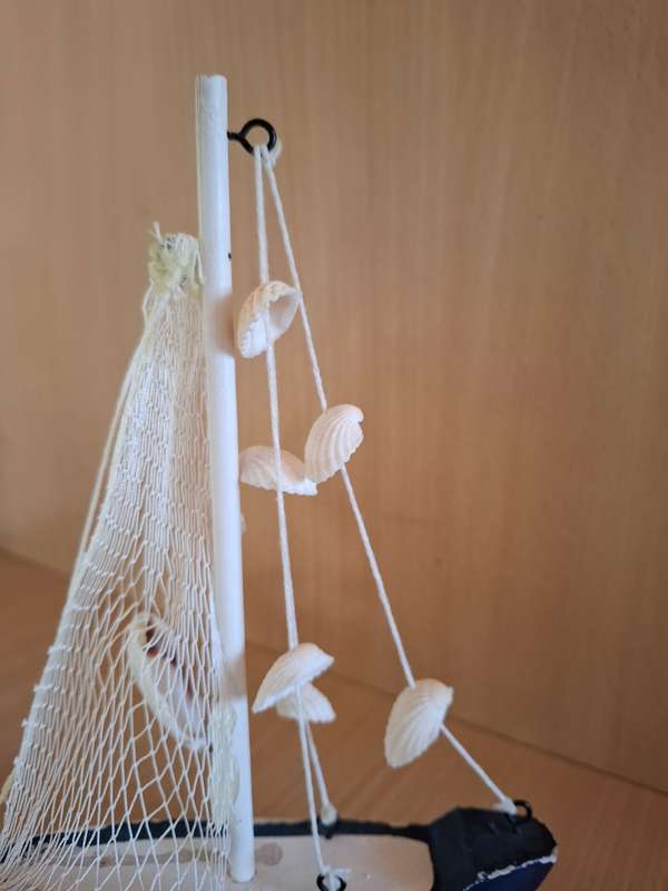 Small Blue & White Boat/Nautical Display with Shells - height 20cm width 15cm