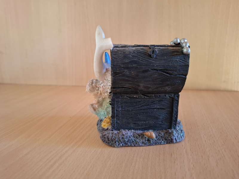 Small Dolphin Figurine/Treasure Chest Ornament - width 9cm height 9cm