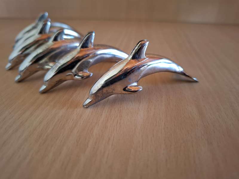 Set of 6 Metal Dolphin Name Card Holders
